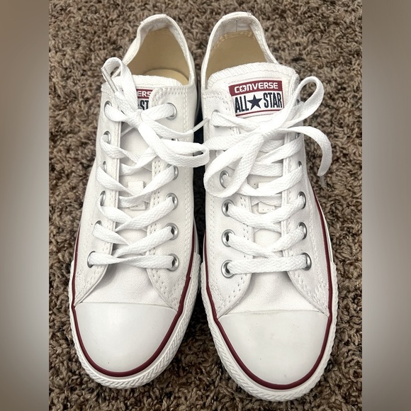 Converse All Star Chuck Taylor White Low - Women’s Size 8.5 | Men’s Size 6.5 - Picture 3 of 6